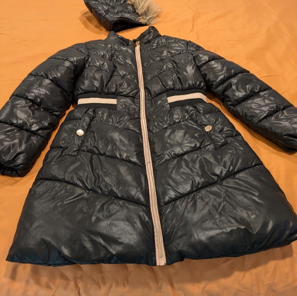 Girl Size 10 - 12 Black Coat - Picture 5 of 7